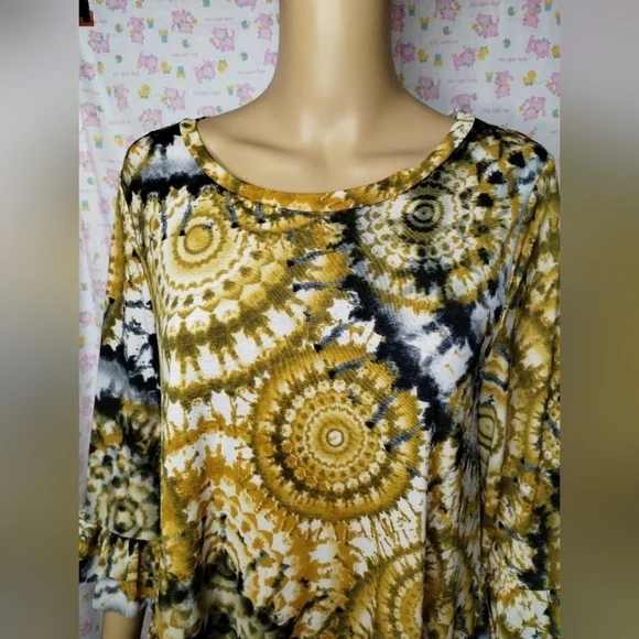 Women's yellow tie dye dress size medium - Picture 2 of 8